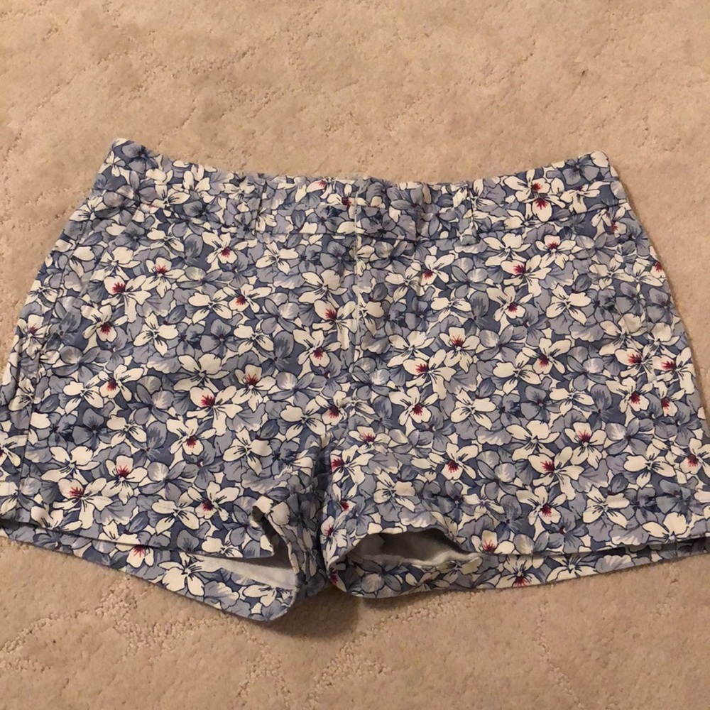 Gap floral shorts